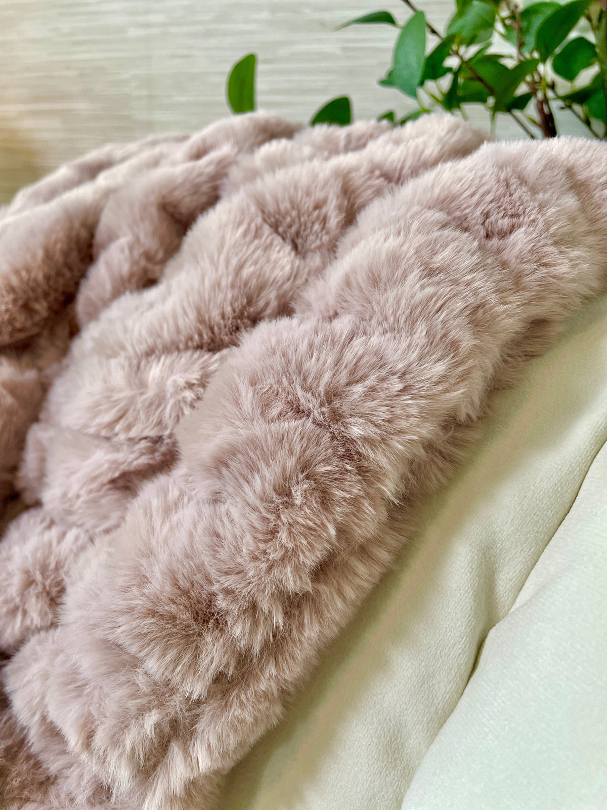 Cloud9 blush faux fur blanket, 30x40 inches, soft and plush lap throw with a luxurious faux fur texture.